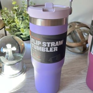 Stanley BNWT lavender iceflow 30oz